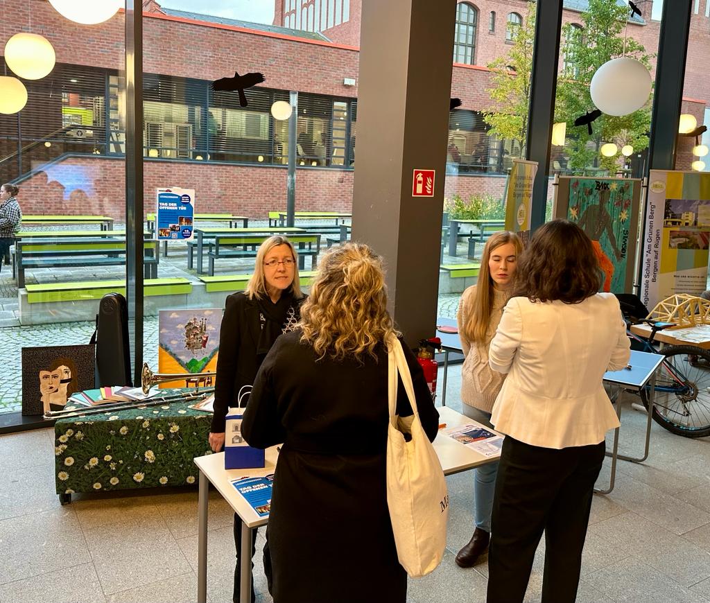 schulmesse greifswald 081123 01